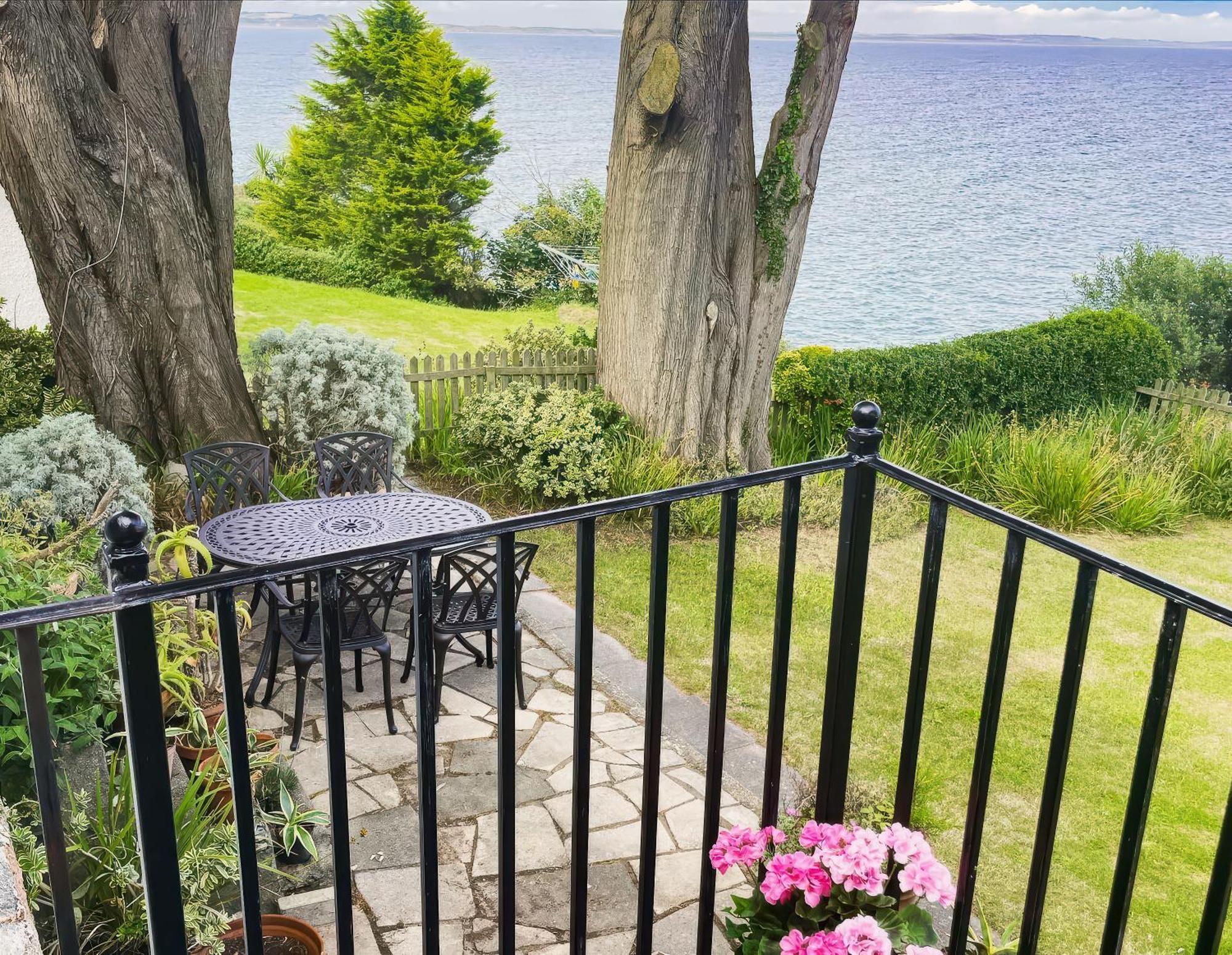 Rocklea Seaside Cottage Newcastle  Kültér fotó